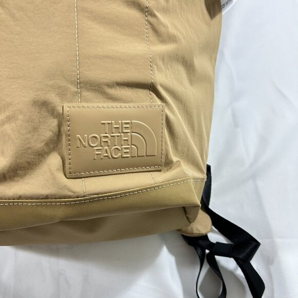 NWT NORTH FACE Women's Never Stop 20L Backpack School Kelp Tan TNF One Size - Picture 3 of 11